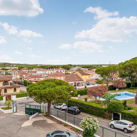 Apartment 2 Bedroom Lovely In